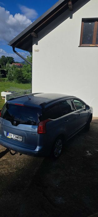 PEUGEOT 5008(7 locuri) 1.6 benzină
