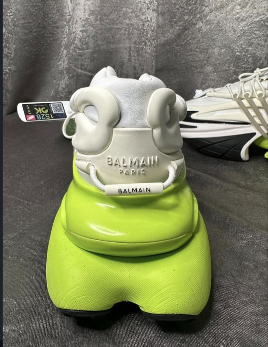 Adidasi Balmain Unicorn