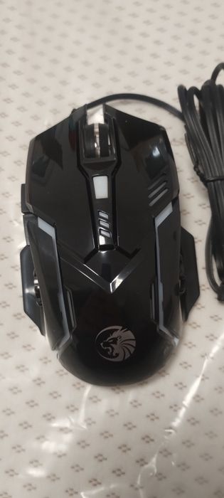 Vand 2 mouse-uri cu fir, noi