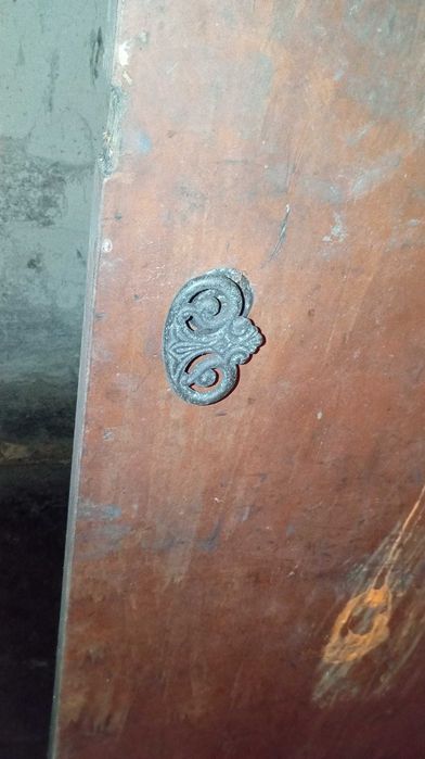 Деревянные подвальные двери