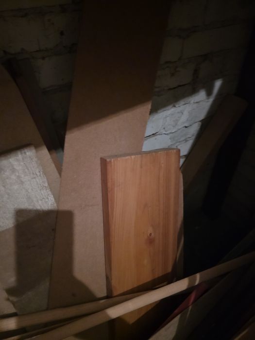 Продам дерево на дрова или для стройки