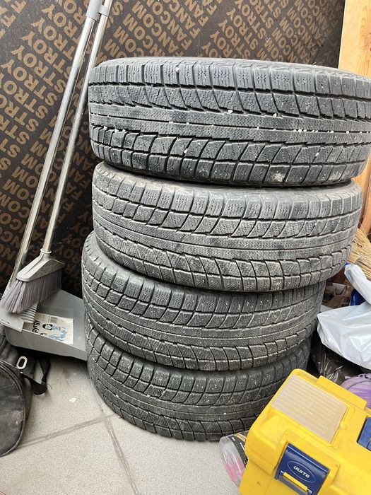 Автошина в хорошом сосьоянии
