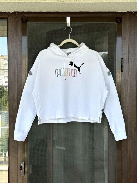 Дамско горнище / суичър PUMA Essentials+ Cropped - размер М, Отлично състояние