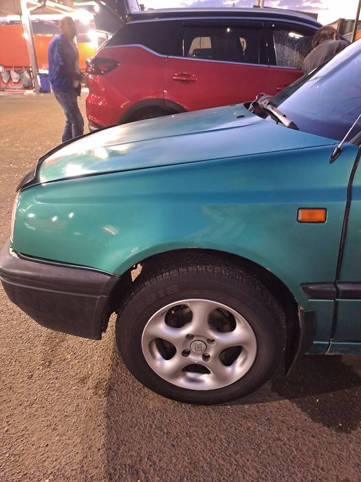 Продаётся машина фольксваген гольф 3