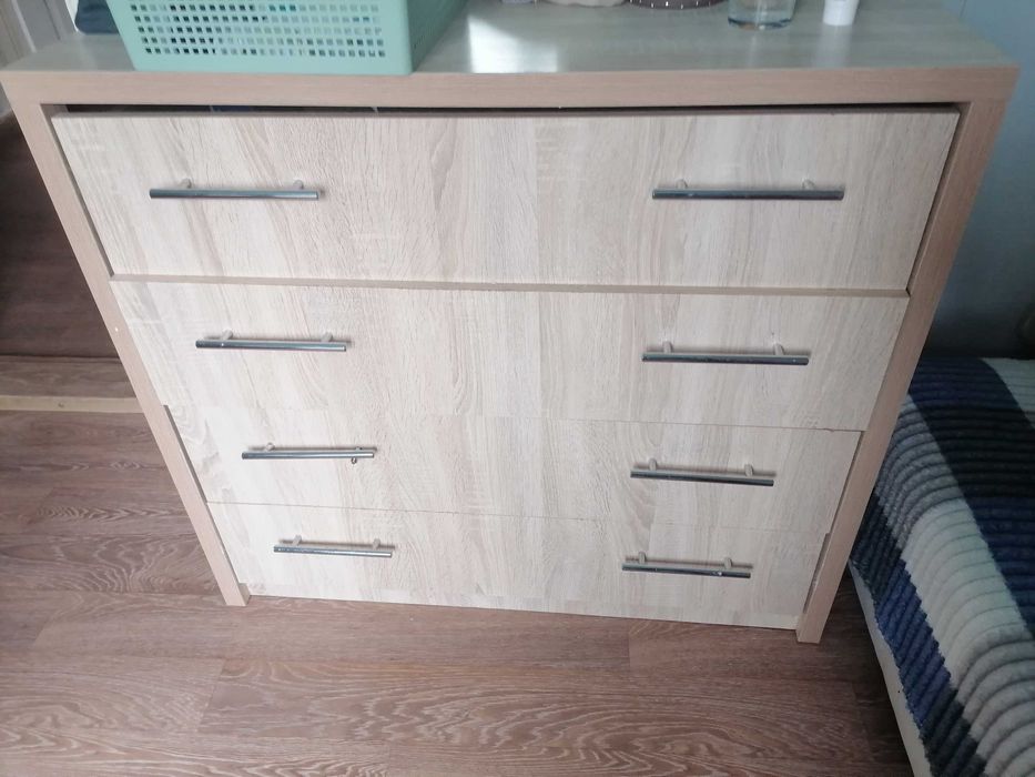 Комод с зеркалом