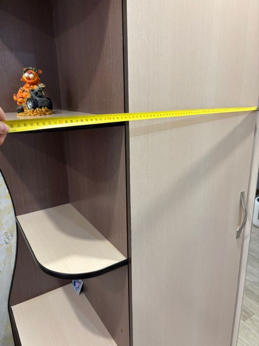 Продам угловой шкаф