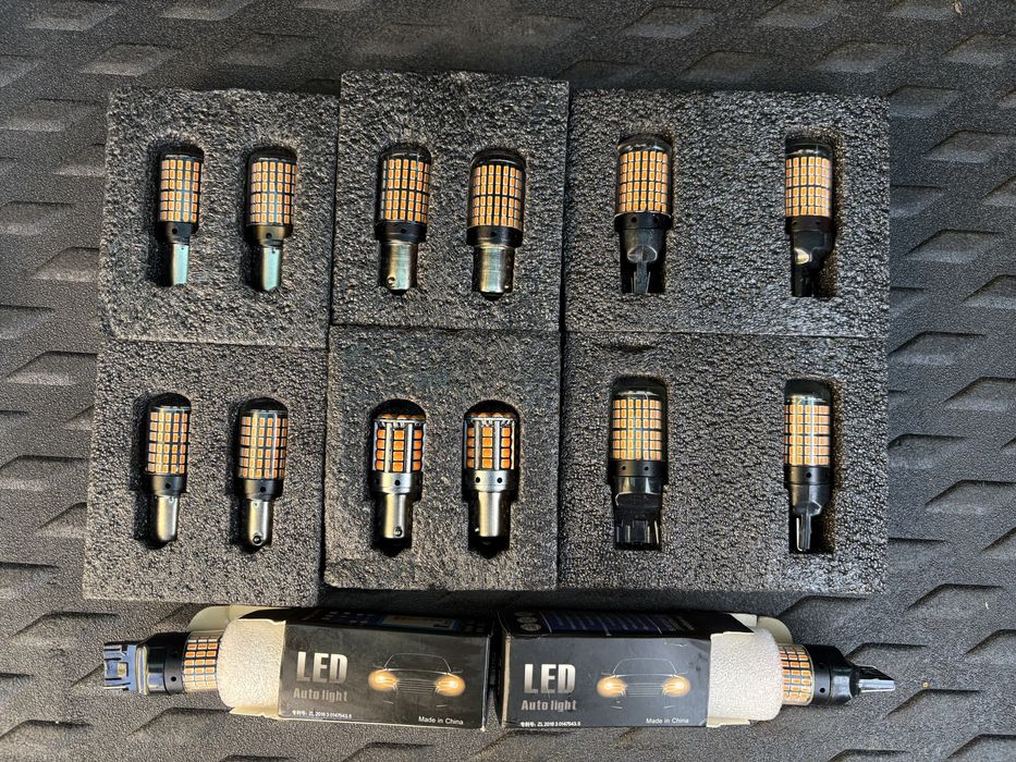 Led bec  auto semnalizare galben