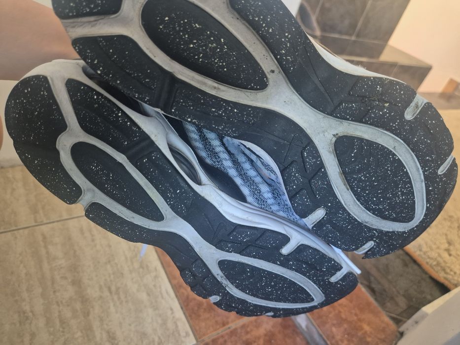 Маратонки Nike-41 номер