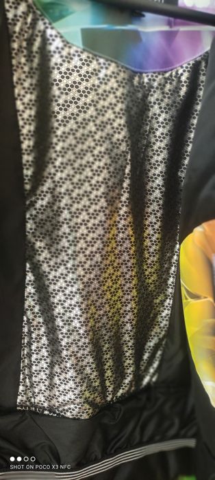 Лыжная куртка продам