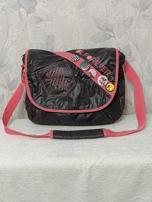 Большая вместительная сумка.