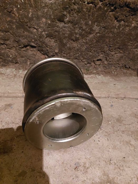 Пневмоподушка со стаканом  прицеп SAF.