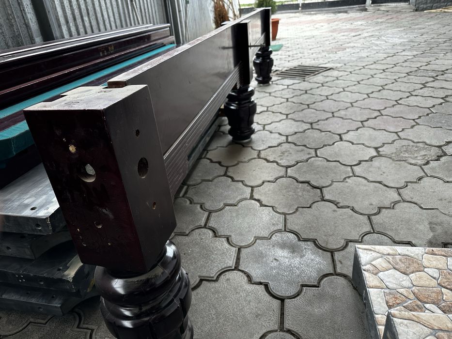 В продаже бильярдный стол