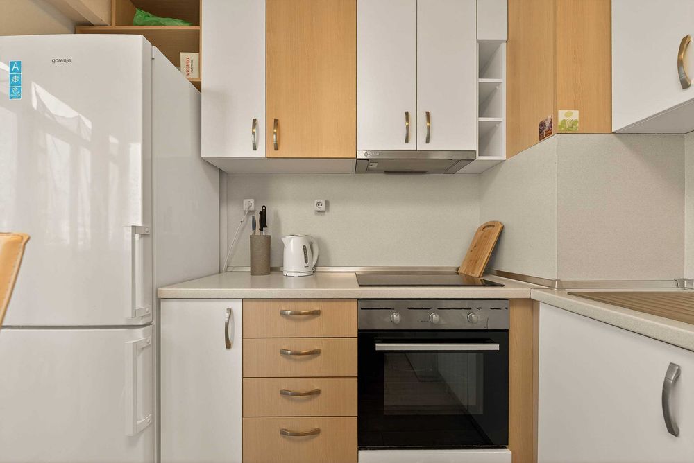 Дава се под наем Тристаен апартамент в Варна, Чайка - 100 кв.м за 997.05 € - Снимка #16