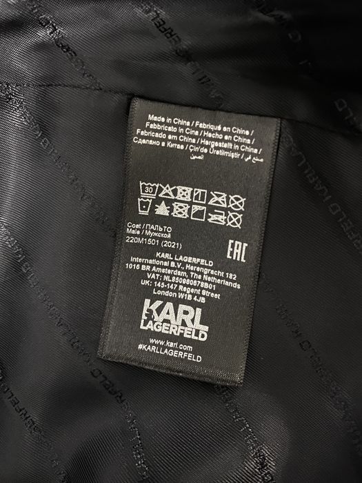 Jacheta Karl Lagerfeld noua cu eticheta