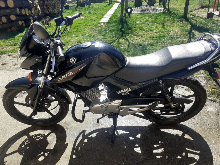 Vand Yamaha 125cmc stare foarte buna