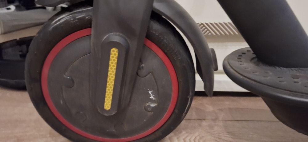 Самокат xiomi Mi Electric  Scooter Pro2