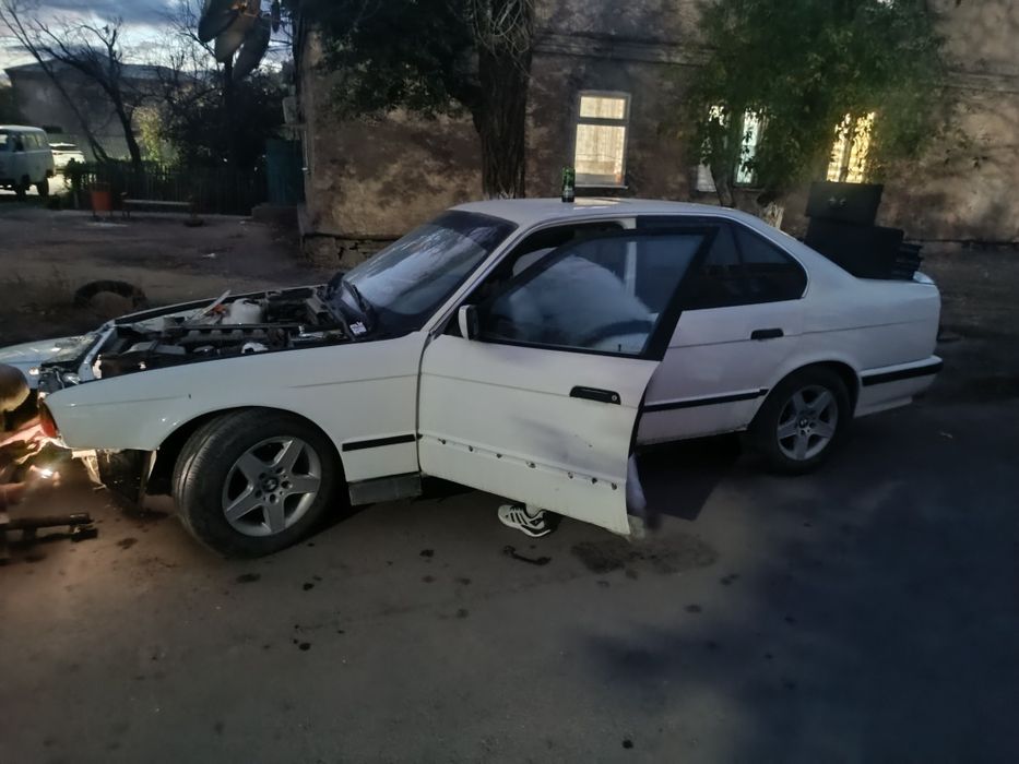 БМВ 520 по запчастям