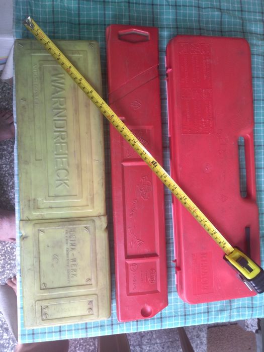 Аварийни триъгълници, чистачки  и облегалки  за Рено