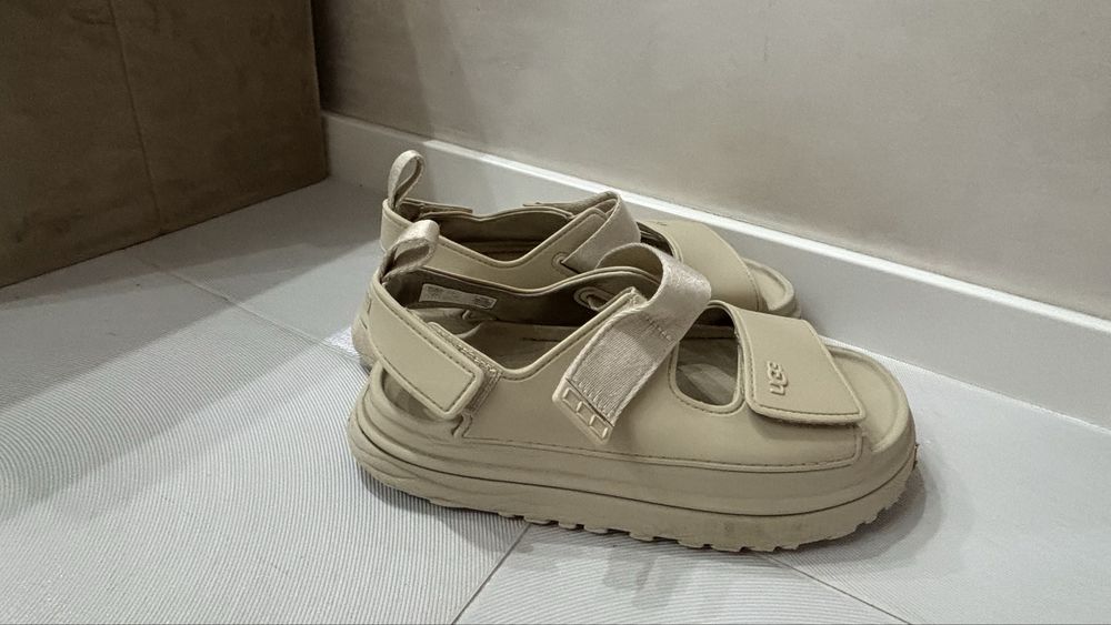 UGG сандали 38 номер