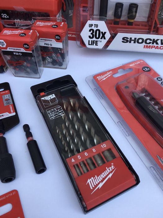 Milwaukee Ударни Битове, Накрайници , Ролетки , Чукове , Бургии и др