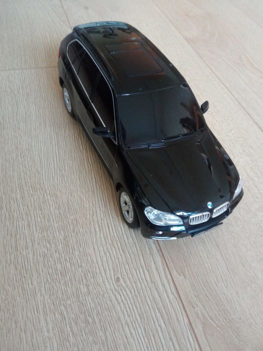 Радиоуправляем  джип BMV X5