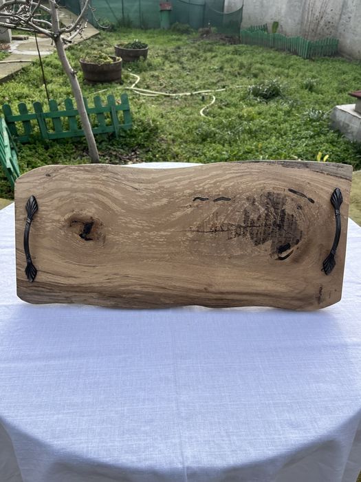 Ръчно изработена дъска за рязане и сервиране