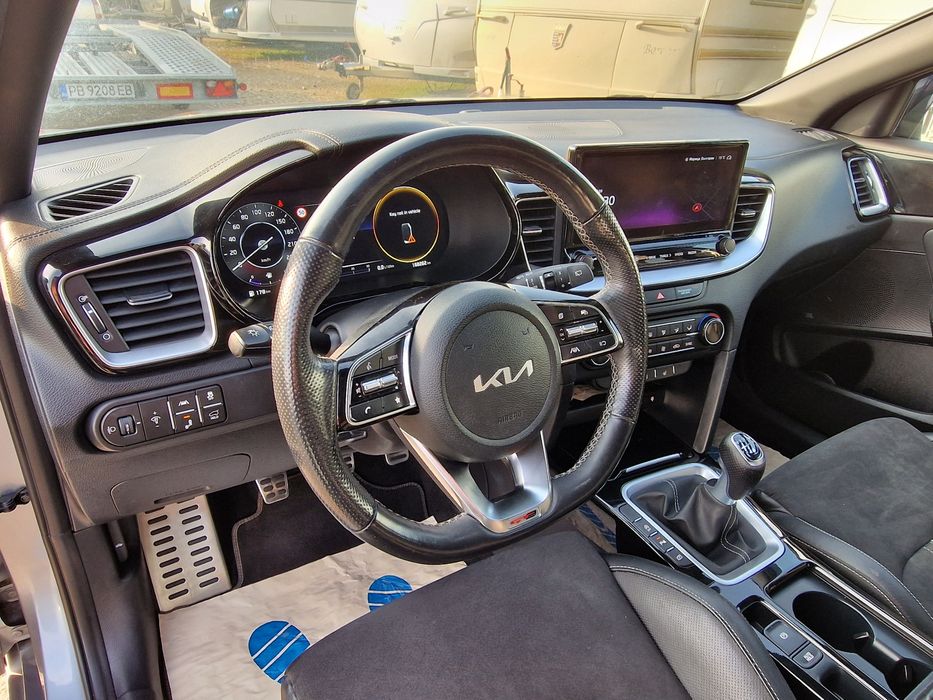 KIA PROCEED  GT LINE  Бартер за каравана или кемпер