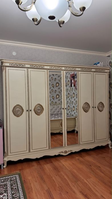 Спальный гарнитур
