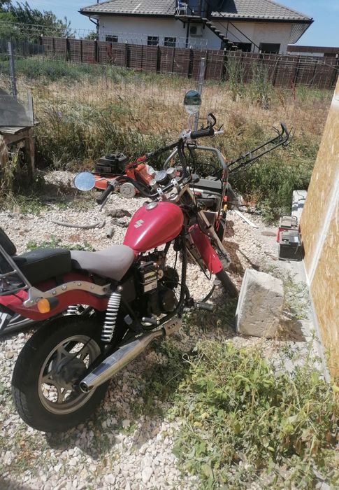 Motocicleta Suzuki
