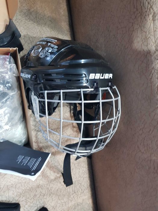 Форма для игры в хоккей