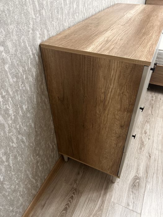 Продам комод в спальню