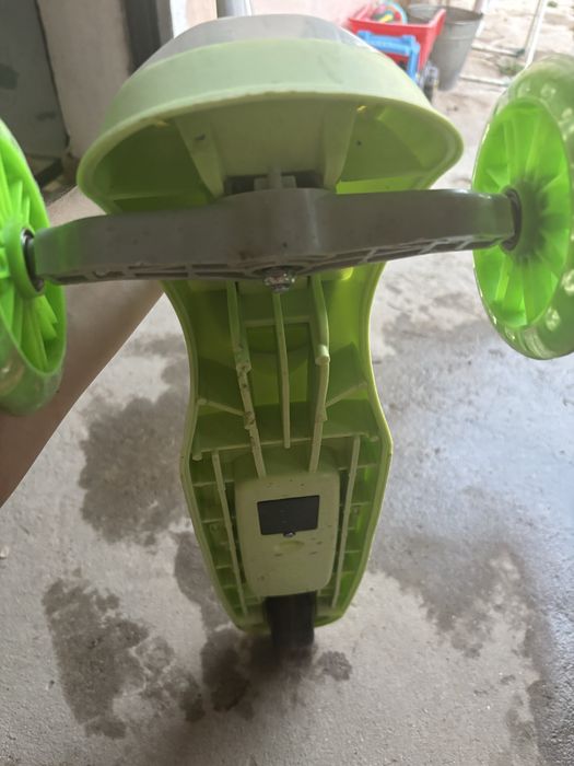 Продаю детский самокат