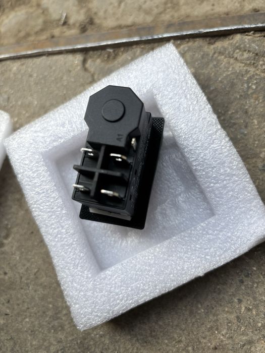 Бутон за дробилка AC250V 16A KJD17 KLD-28