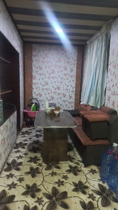 3 хонали квартира нархи тушти срочно