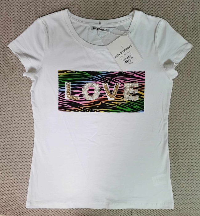 Продавам Тениски