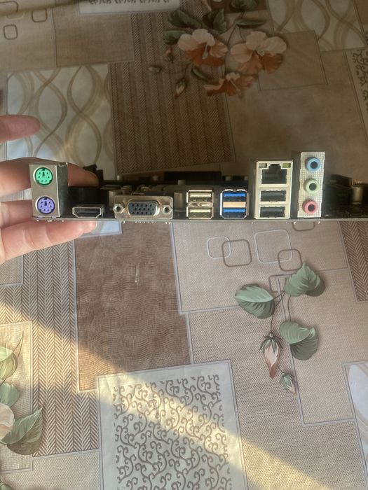 процессор i5 9400F + мат. Плату H310MHP