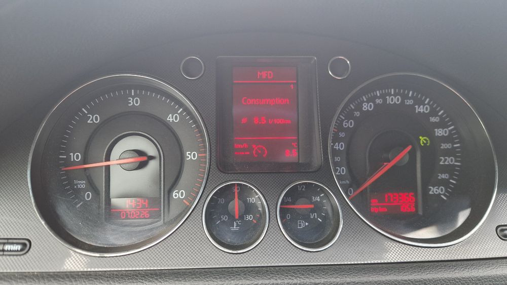 VW Passat B6 2.0TDI Sportline unic proprietar