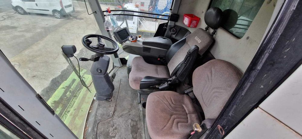 Combina CLAAS LEXION 750 APS HYBRID + Cornspeed 8 randuri  An 2014