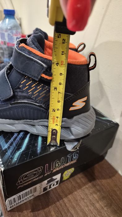 Светещи обувки Skechers за момче