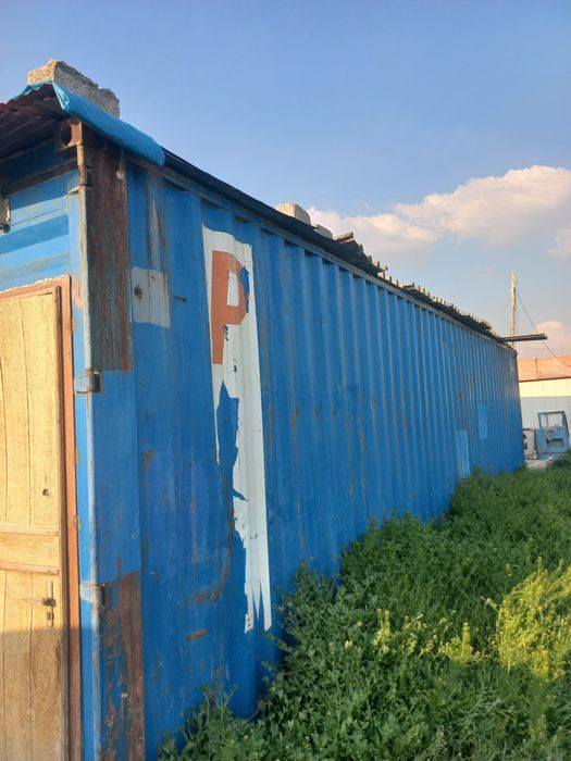 Кантейнер сотилади
