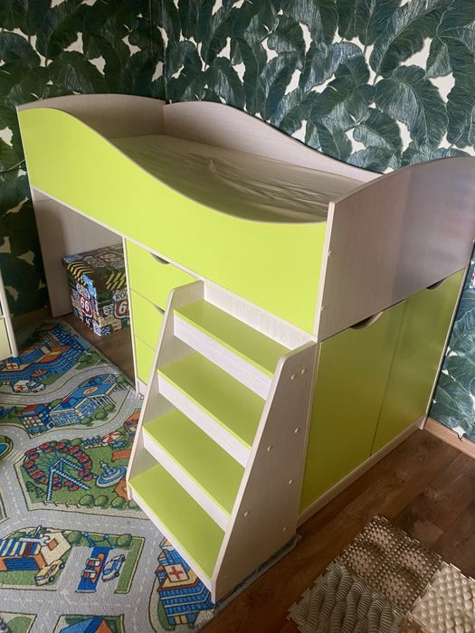 Кровать-чердак, детская кровать