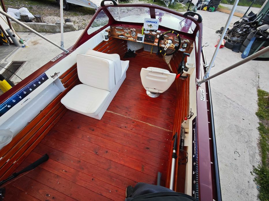 Лодка Зафира нов внос