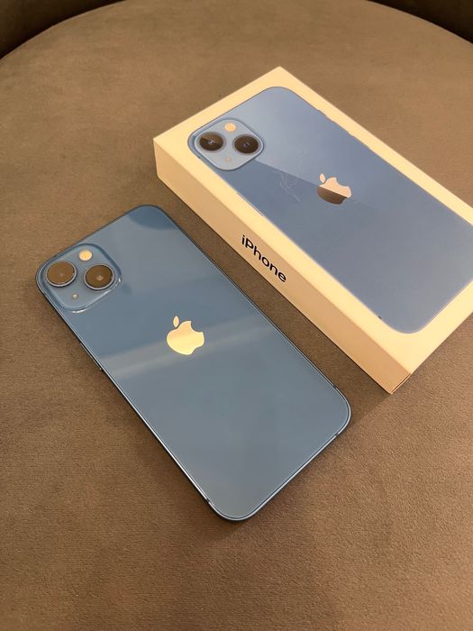 Продам iPhone 13 256 ГБ айфон 13