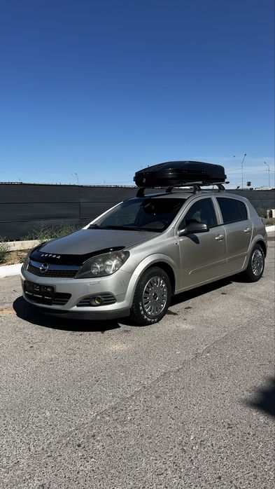 Opel Astra H 1.4 2008 год