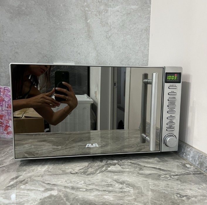 Микроволновые печи разных моделей