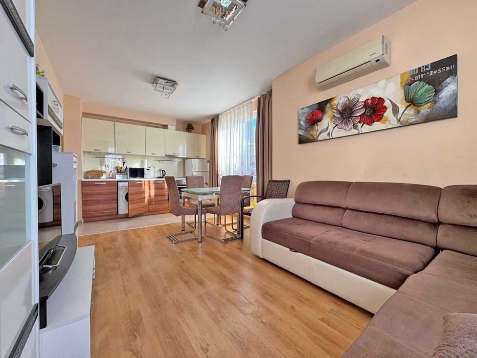 Продава се Тристаен апартамент в к.к. Слънчев бряг - 79 кв.м за 839 €/кв.м - Снимка #1