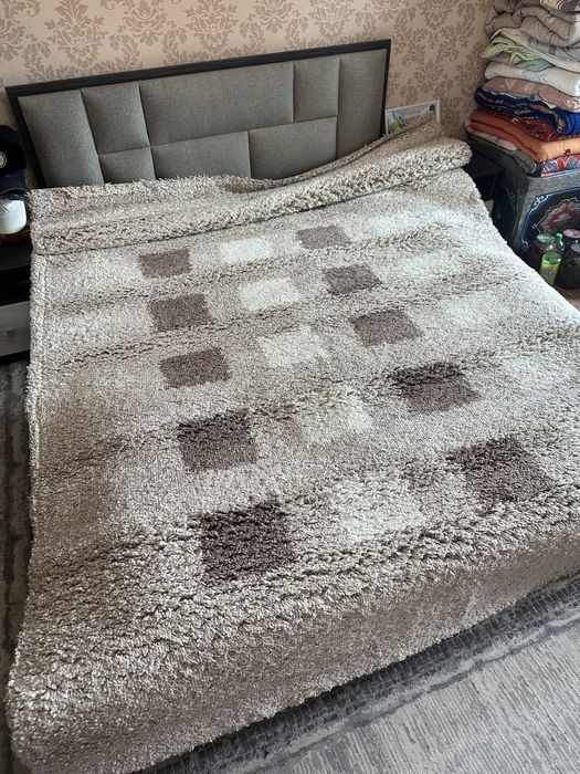 Пролаю ковер махровый