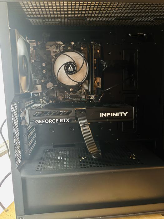 Компютър с Rtx5060