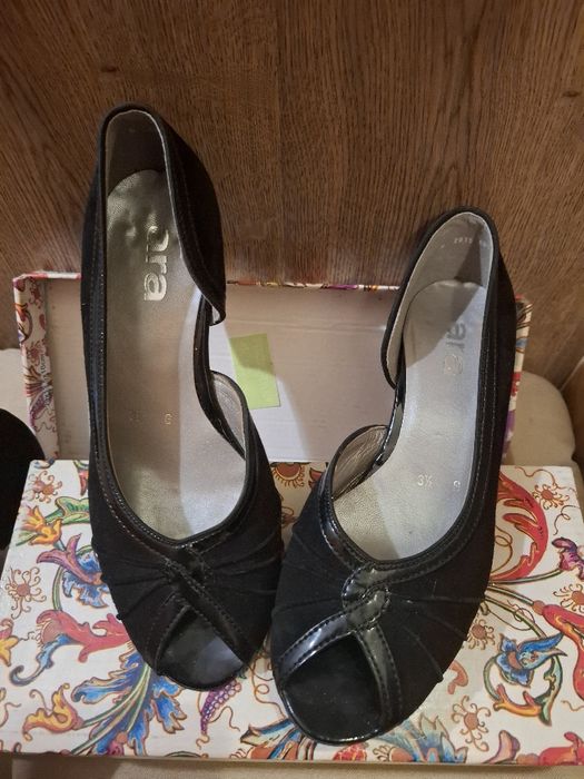 Дамски обувки нови или в отлично състояние