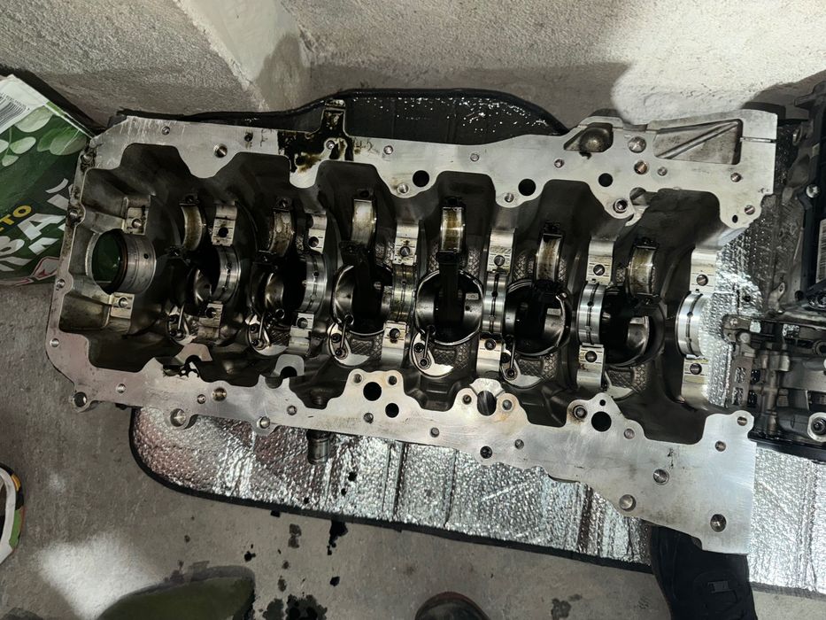 Продавам Двигател N57D30B BMW 313 к.с F30,F10 335 640 F11 535D